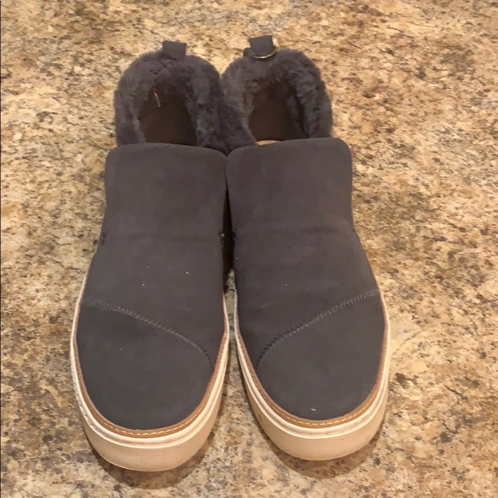 Toms Black Ankle Boots with Fur Lining